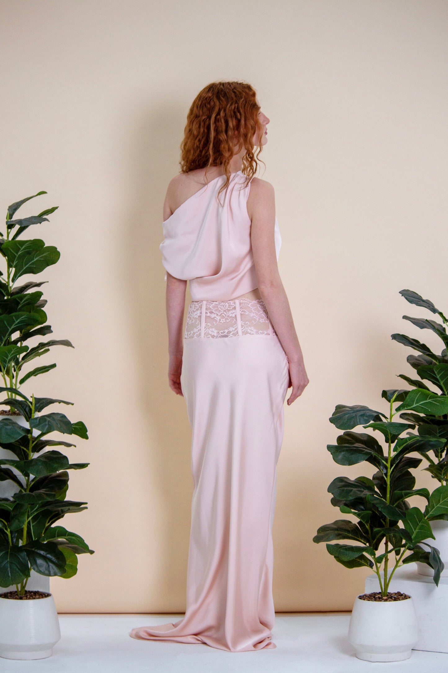 Asymmetric Lace-Detail Set