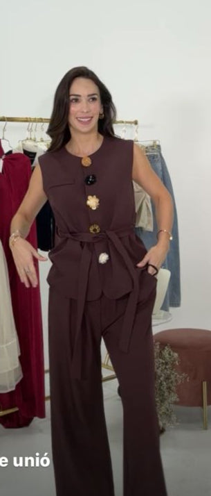 Pants With Pleats