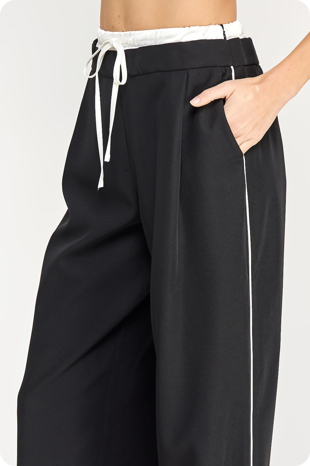 SPORTS PANTS