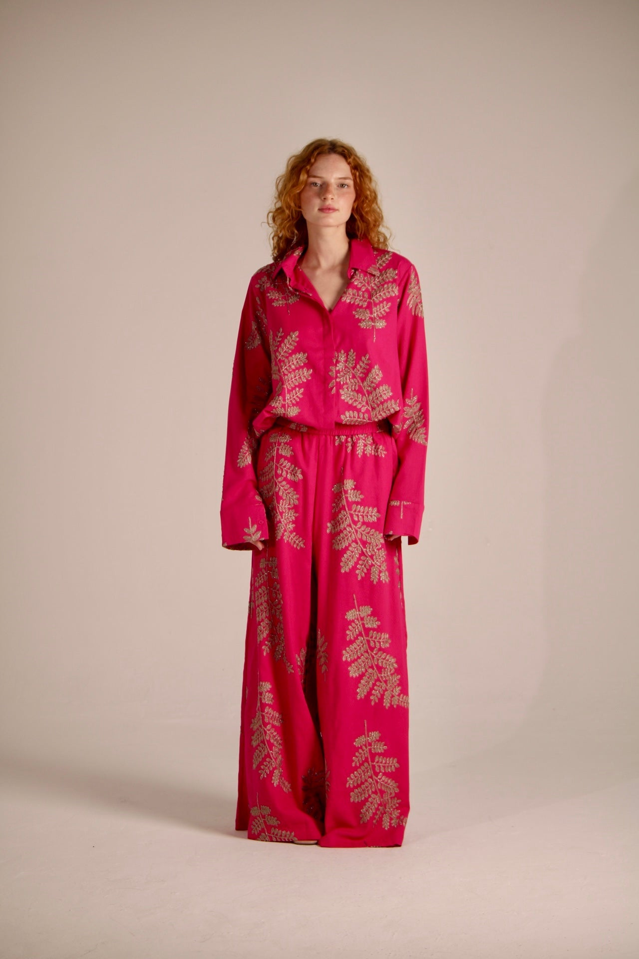 PANTS WITH GOLD EMBROIDERY