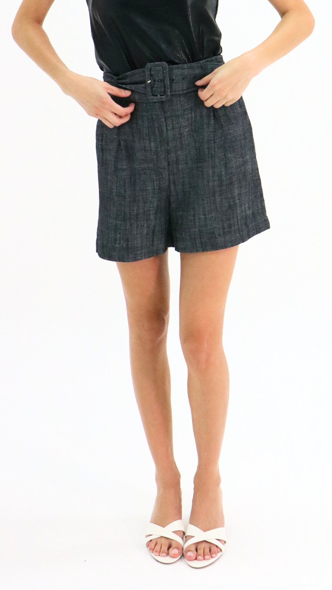 HIGH WAISTED FORMAL SHORT