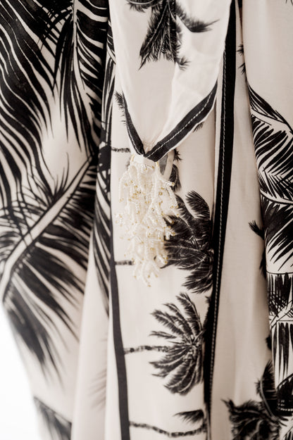 Pareo Black and White Touch