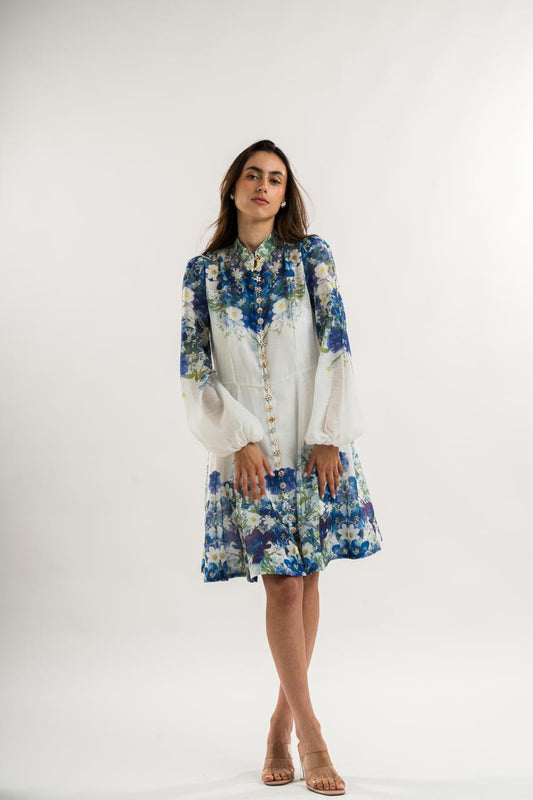 VESTIDO BLANCO CON FLORES DE MORA