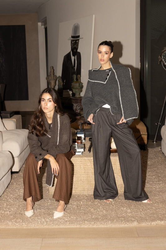 ROLLED-UP PANTS WITH WHITE STRIPES