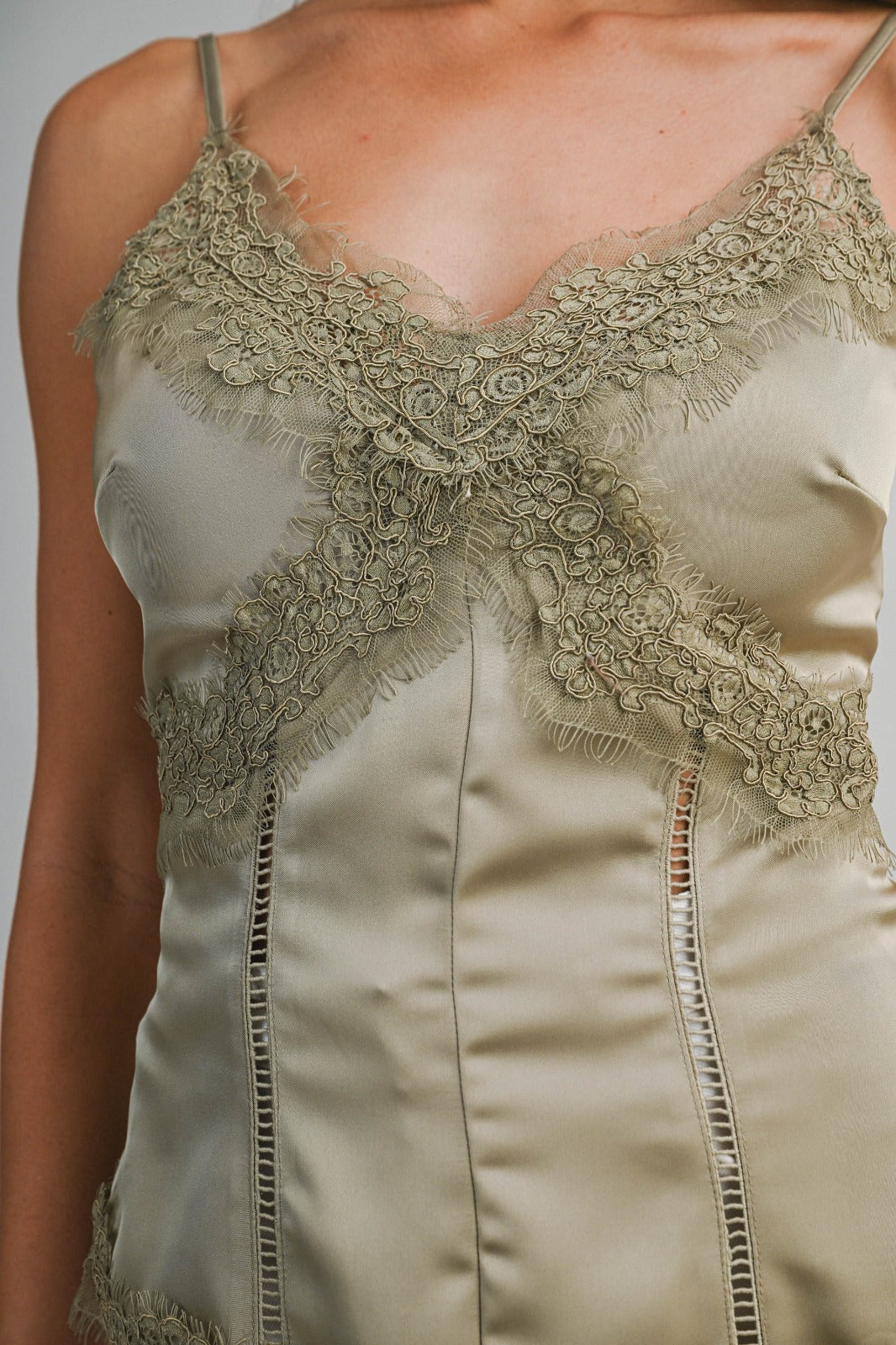 SATIN LACE TOP