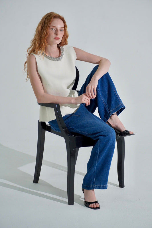 Diamond necklace blouse