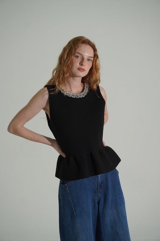 Diamond necklace blouse